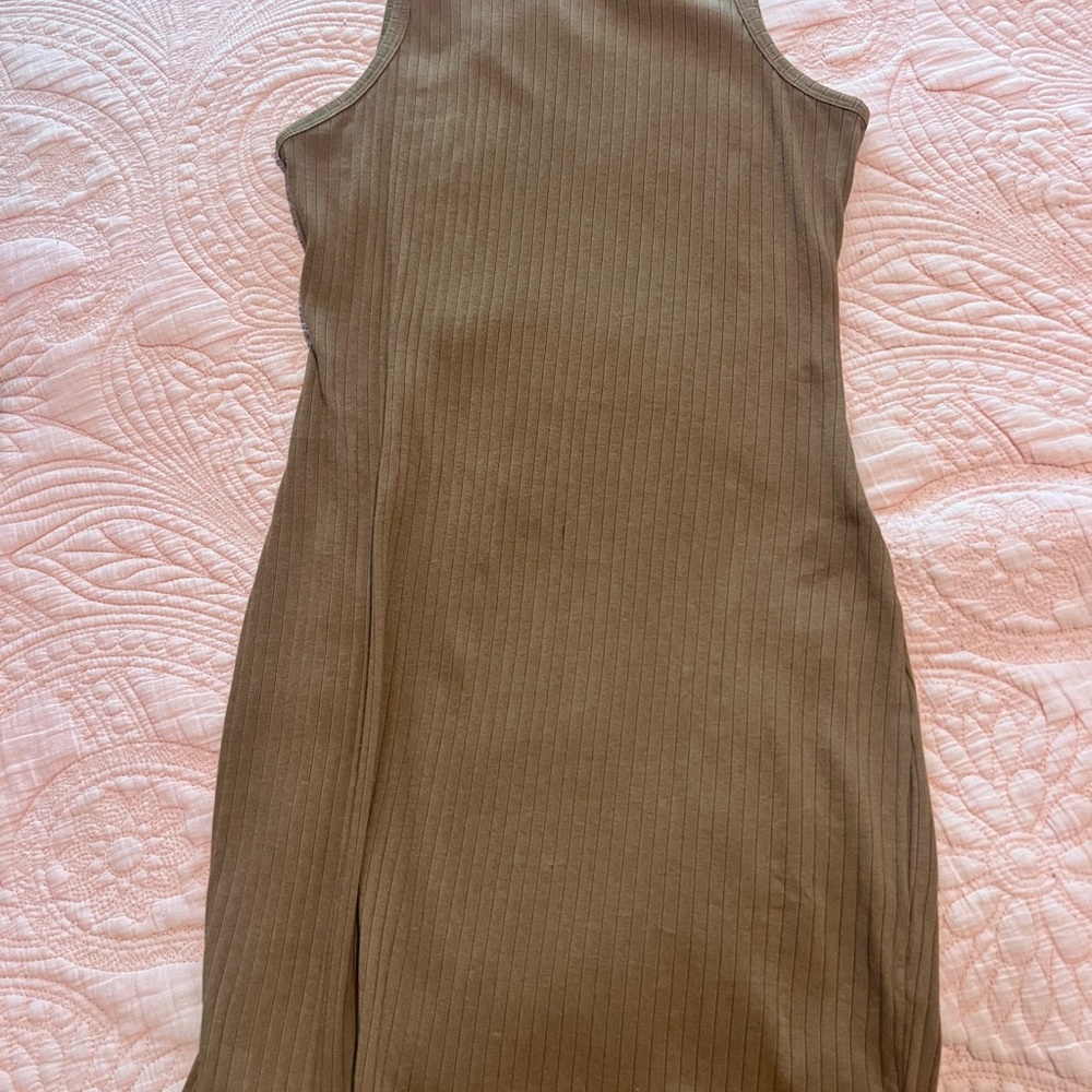 Sleeveless Brown Ribbed Dress